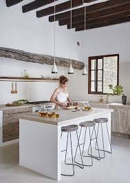 cucine rustiche moderne con isola